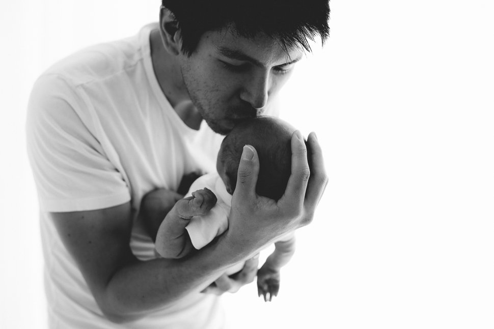 A newborn photography session full of smiles!
